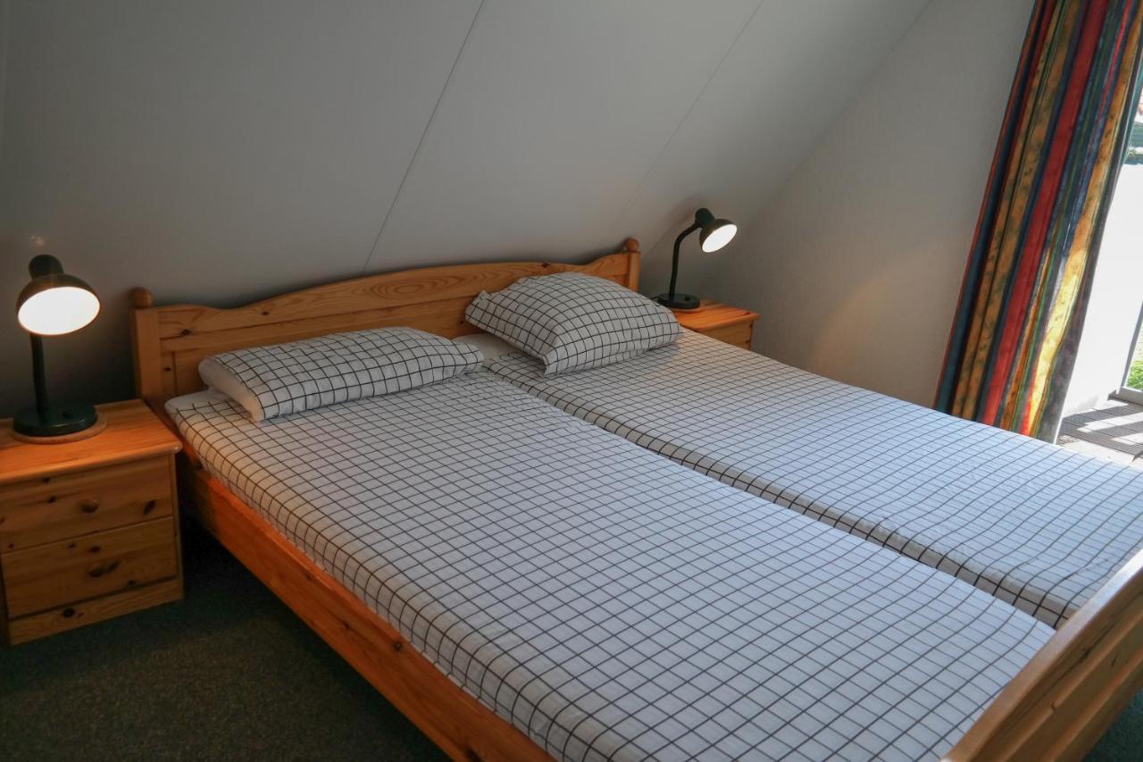 Anjum Marilu 6 Pers Allergy-Friendly House On A Typical Dutch Canal And Quiet Place 빌라 외부 사진